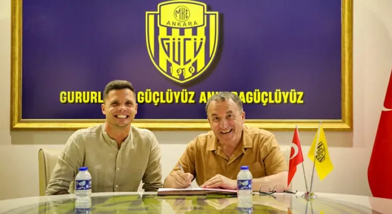 Ankaragücü kalecisine kavuştu