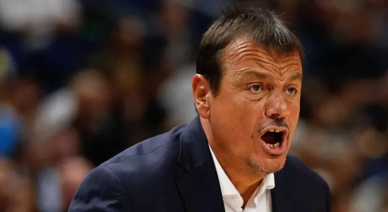 Ergin Ataman hastaneye kaldırıldı