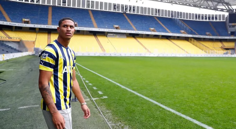 Fenerbahçe'de Jayden Oosterwolde kararı