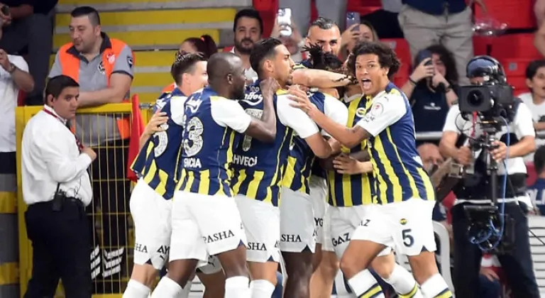 Fenerbahçe'de 3 ayrılık