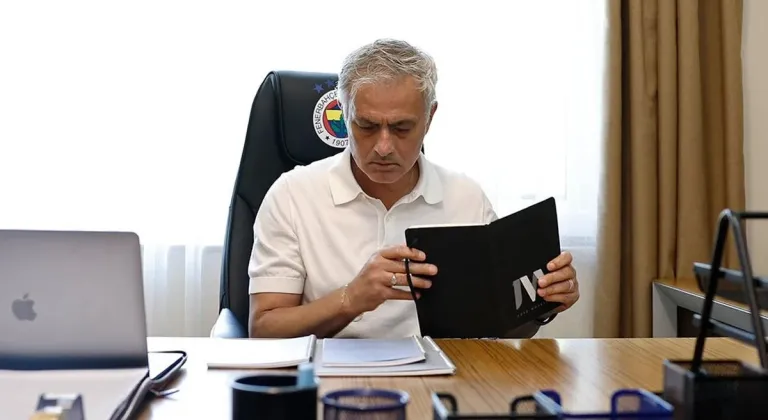 Fenerbahçe'de Mourinho'nun ücreti resmen açıklandı