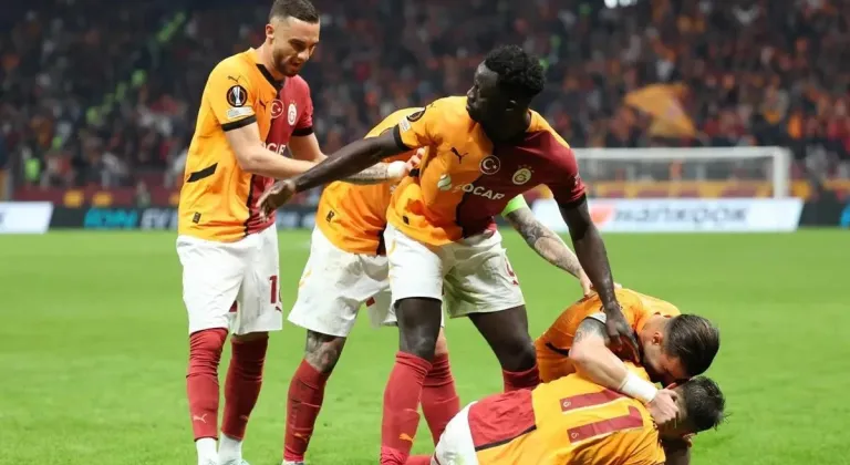 Galatasaray öldü öldü dirildi