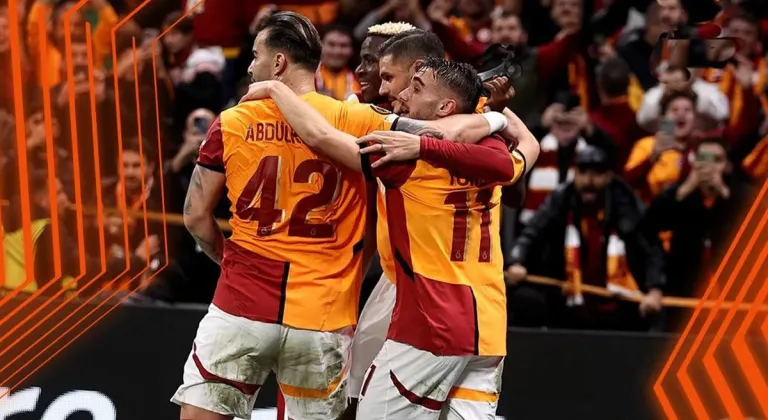 Galatasaray Tottenham'ı devirdi zirveye oturdu