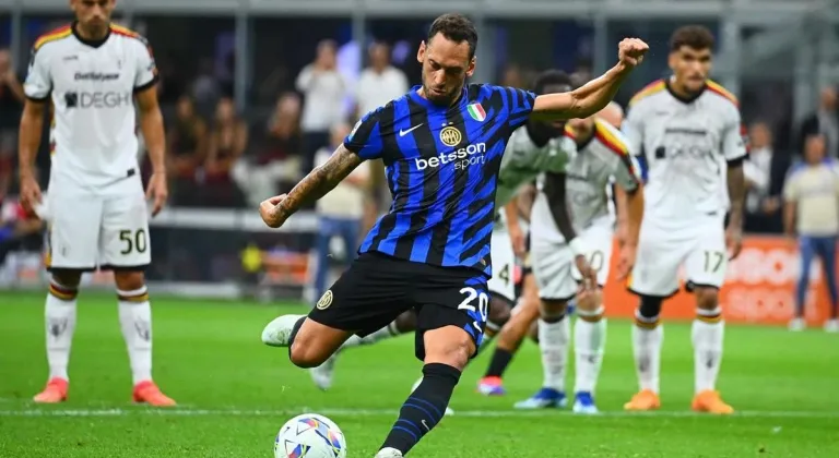 Hakan Çalhanoğlu attı Inter kazandı