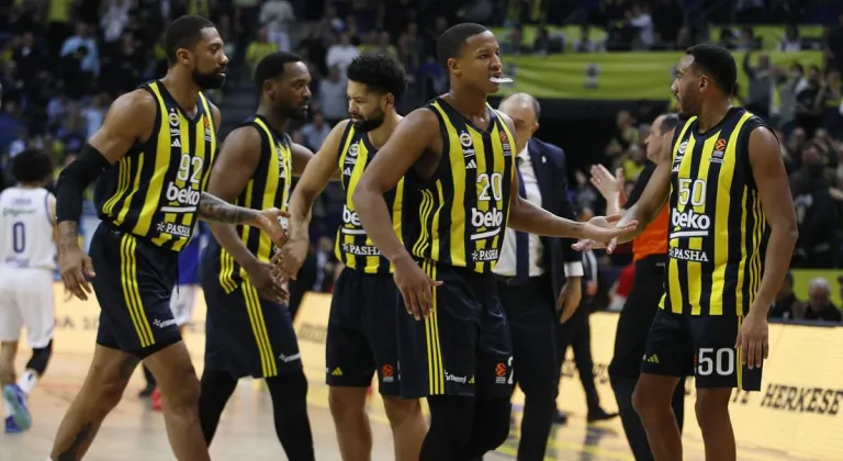 THY EuroLeague'de Türk derbisini Fenerbahçe kazandı