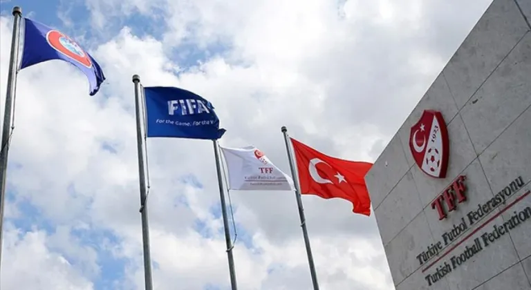 Türkiye'yi bekleyen büyük tehlike FIFA ve UEFA harekete geçti